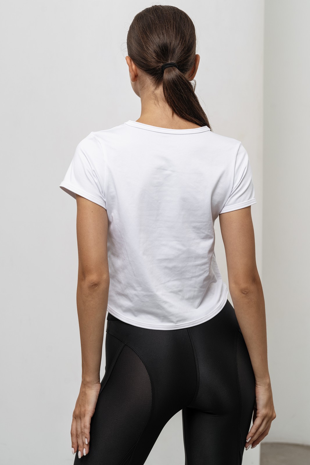 Топ T-Shirt Mini White для спорта и фитнеса – фото №  6
